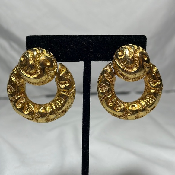 Clara Studio Inc Jewelry - Clara Studio Inc. Vintage Door Knocker Gold Tone Clip On Earrings